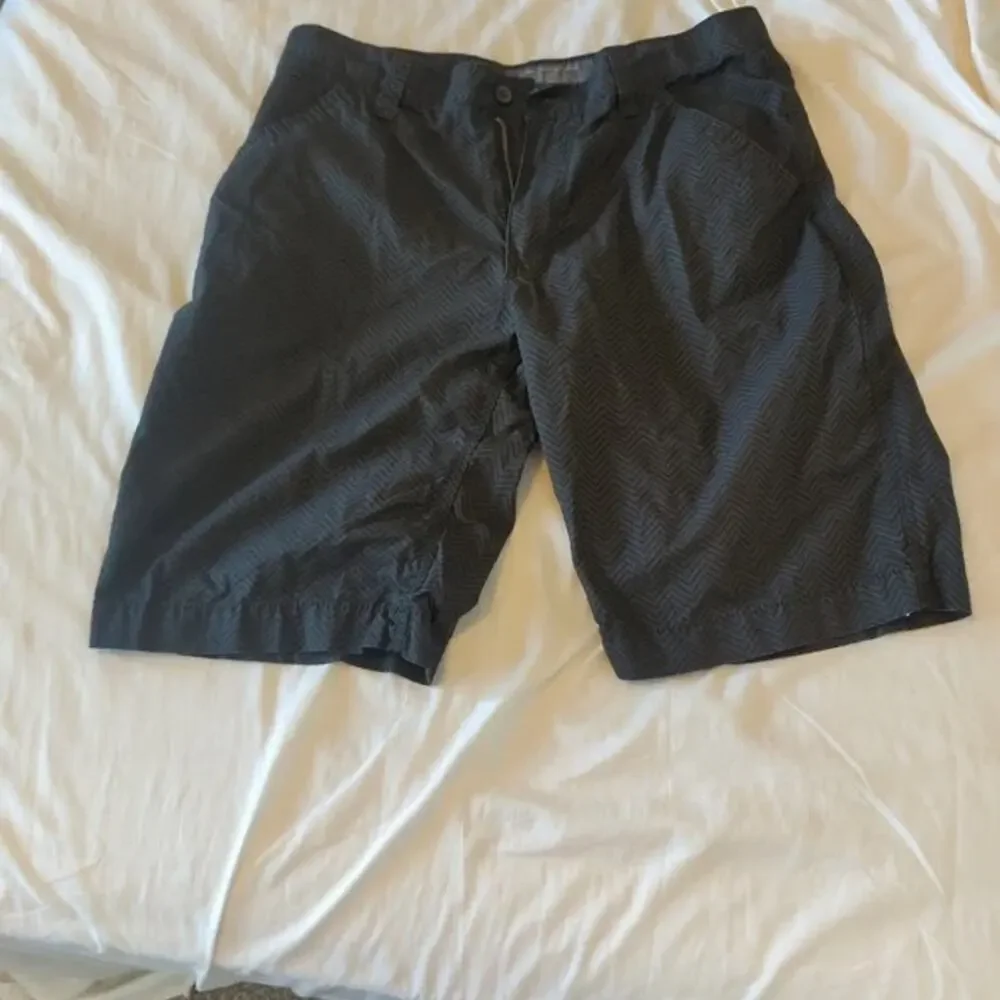 Old Navy Surplus Men's Shorts – Casual Cargo Style Shorts